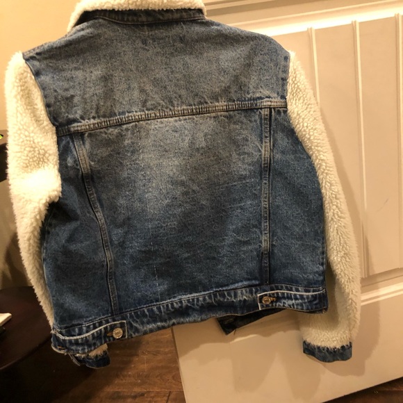 Forever 21 denim sherpa jacket - Picture 3 of 3
